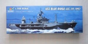 TRUMPETER 1/700 05715 USS BLUE RIDGE LCC-19 1997